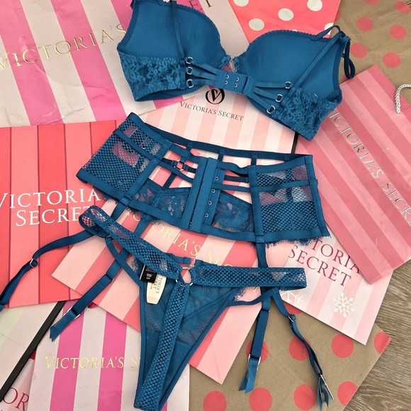Victoria's Secret VTG Very Sexy Limited Edition Blue Rhinestone Lingerie Set NWT - Picture 3 of 16